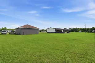 72 Rosebud Ln, Gonzales, TX 78629 - Photo 33