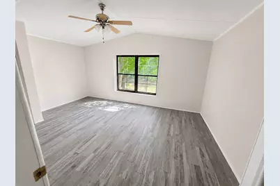 142 Aspen, Livingston, TX 77351 - Photo 13