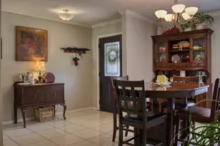 3613 Oak Ridge Dr, Bryan, TX 77802 - Photo 3