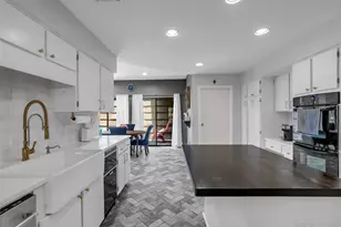 208 Sugar Berry Cir, Houston, TX 77024 - Photo 21