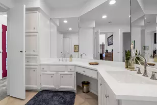 208 Sugar Berry Cir, Houston, TX 77024 - Photo 5