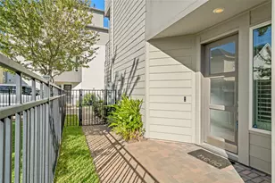 312 Eado Park Cir, Houston, TX 77020 - Photo 7