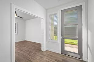 312 Eado Park Cir, Houston, TX 77020 - Photo 9