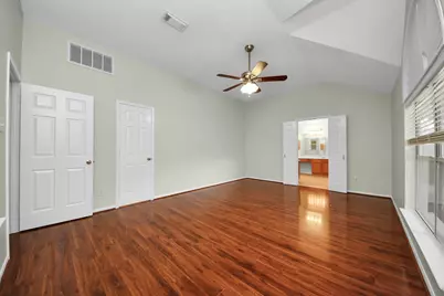 1103 Lake Shore Drive, Pearland, TX 77581 - Photo 13