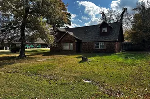 130 Caldwell St, Baytown, TX 77520 - Photo 5