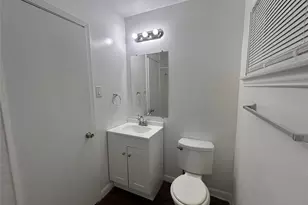8803 Timberside Dr, Houston, TX 77025 - Photo 11