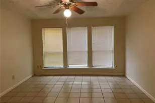 6851 W Caddo Lake Ln, Houston, TX 77083 - Photo 9