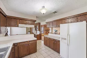 1119 Woodfield Ln, Houston, TX 77073 - Photo 9