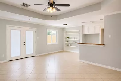 8923 Glen Shadow Drive, Houston, TX 77088 - Photo 3