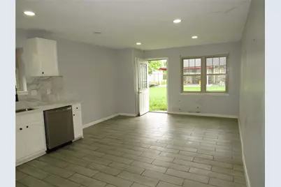 3403 Tidewater Drive, Houston, TX 77045 - Photo 3