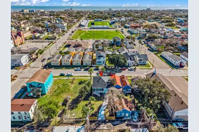 2714 Avenue K, Galveston, TX 77550 - Photo 45