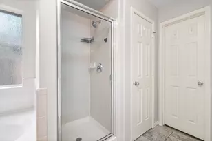 16107 Woodbend Trail Dr, Houston, TX 77070 - Photo 19