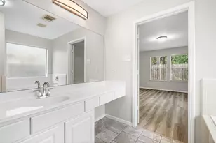 16107 Woodbend Trail Dr, Houston, TX 77070 - Photo 17