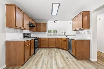 16107 Woodbend Trail Drive, Houston, TX 77070 - Photo 7