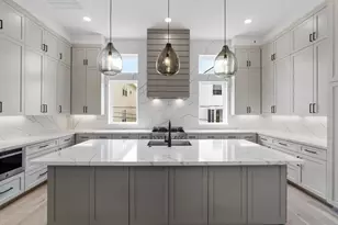 4705 Gibson St, Houston, TX 77007 - Photo 13