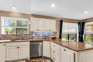1006 Autumn Ct, League City, TX 77573 - Photo 17