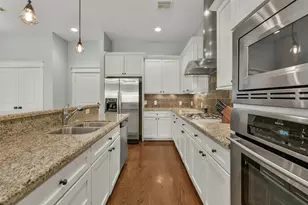 652 E 6th 1/2 St, Houston, TX 77007 - Photo 5