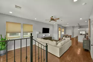 652 E 6th 1/2 St, Houston, TX 77007 - Photo 11