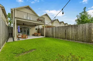 652 E 6th 1/2 St, Houston, TX 77007 - Photo 27