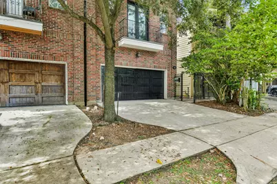 652 E 6th 1/2 Street, Houston, TX 77007 - Photo 1