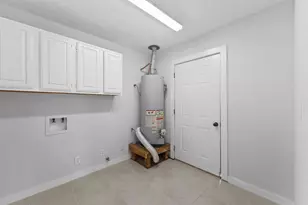 12611 Old River Dr, Baytown, TX 77523 - Photo 25