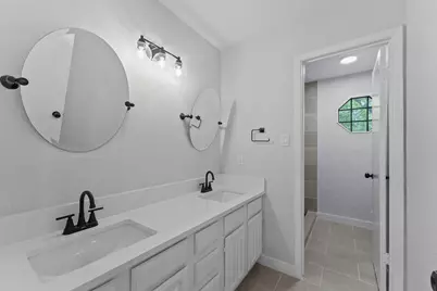 12611 Old River Drive, Baytown, TX 77523 - Photo 19