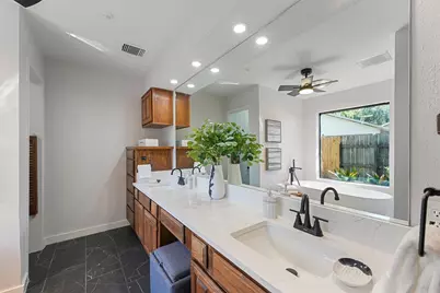 12611 Old River Drive, Baytown, TX 77523 - Photo 17