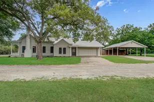 502 S College St, Weimar, TX 78962 - Photo 37