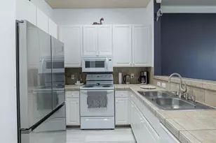 2400 McCue Rd, Houston, TX 77056 - Photo 5