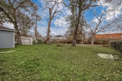 7523 Roswell Street, Houston, TX 77022 - Photo 27