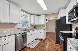 2013 Terrace Ln, Baytown, TX 77520 - Photo 15