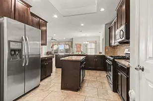 2930 Canadian Goose Ln, Baytown, TX 77521 - Photo 15