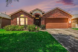 2930 Canadian Goose Ln, Baytown, TX 77521 - Photo 1