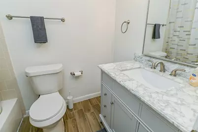 5791 Maple Hill Drive, Houston, TX 77088 - Photo 23