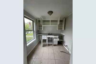 702 Rosedale Street #B, La Marque, TX 77568 - Photo 7