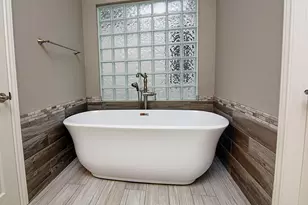 1408 W Webster St, Houston, TX 77019 - Photo 23
