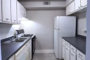 704 E 22nd St, Houston, TX 77008 - Photo 7