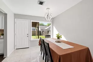 10918 Westbrae Village Dr, Houston, TX 77031 - Photo 5