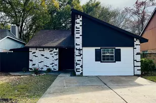 30 Crestbriar Ct, Baytown, TX 77521 - Photo 1