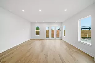 328 Janisch, Houston, TX 77018 - Photo 7