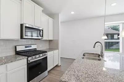 17706 White Lightning Way, Spring, TX 77379 - Photo 5
