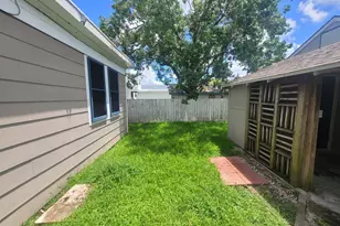 2301 45th St, Galveston, TX 77551 - Photo 21