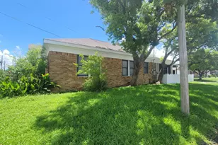 2301 45th St, Galveston, TX 77551 - Photo 25