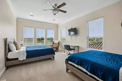 615 29th Street, Dickinson, TX 77539 - Photo 9