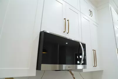 5947 Collingsworth Street, Houston, TX 77026 - Photo 13