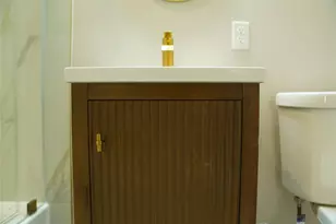 5947 Collingsworth St, Houston, TX 77026 - Photo 31