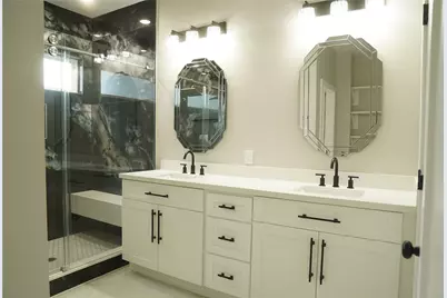 5947 Collingsworth Street, Houston, TX 77026 - Photo 25