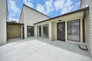 4306 Shady Springs Dr, Seabrook, TX 77586 - Photo 5