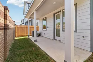 10024 Rustic Charm St, Houston, TX 77080 - Photo 35