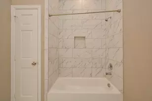 3712 Easy St, Houston, TX 77026 - Photo 17